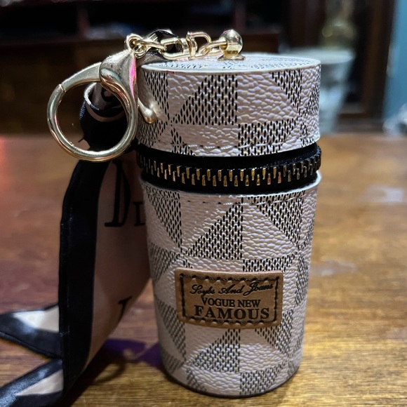 Accessories - Vogue New Famous White Purse Charm / Key Chain